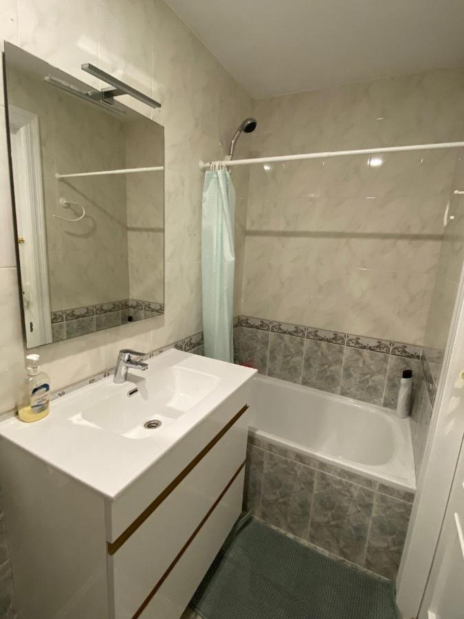 Habitacion Privada En Un Gran Sector Apartment Валенсия Екстериор снимка